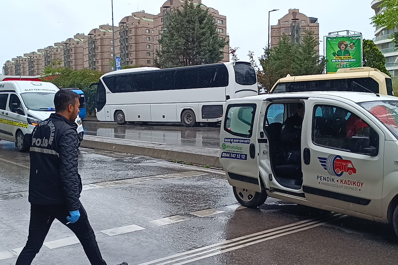 Minibüs şoförü ile minibüsçüler derneği arasındaki anlaşmazlık silahlı kavgaya dönüştü