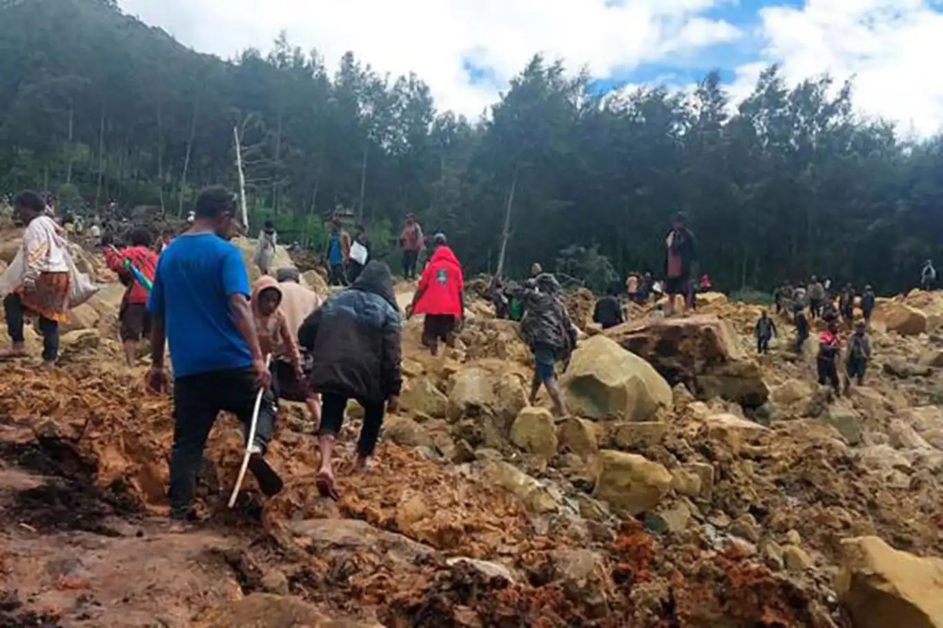 Papua Yeni Gine'de heyelanda ölü sayısı 670'e çıktığı tahmin ediliyor