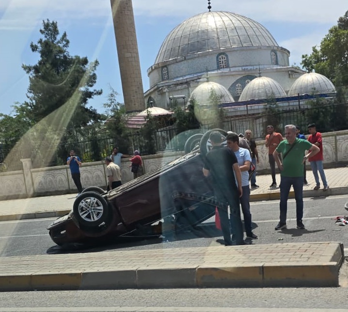 Diyarbakır'da tek taraflı maddi hasarlı kaza