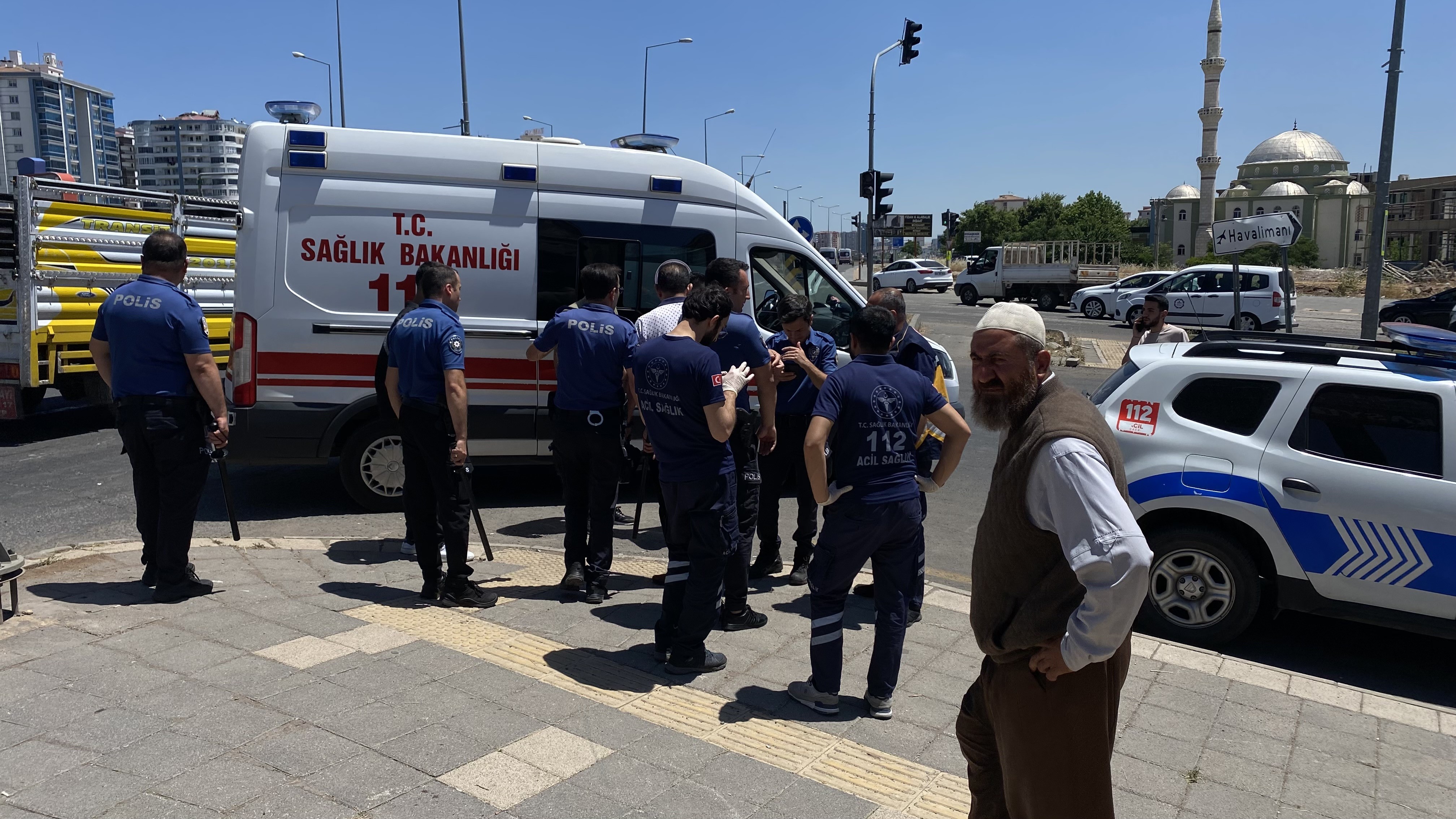 Diyarbakır'da Trafikte Kavga: 5 Yaralı