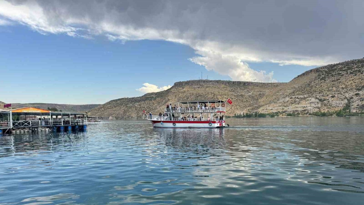 Halfeti bayram tatilinde sessizliğe büründü