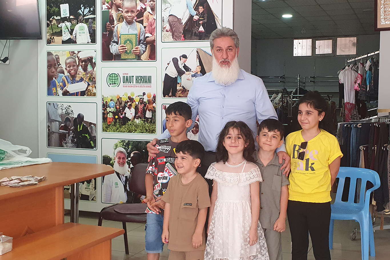 Çocuklar bayram harçlıklarını Gazze'ye bağışladı