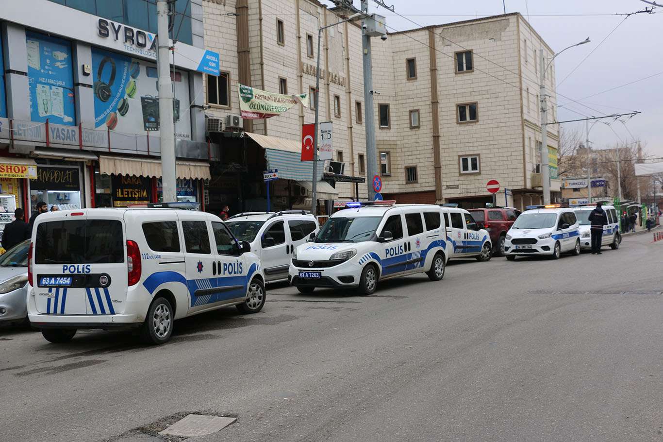 Şanlıurfa'da tartıştığı eşini bıçaklayarak yaraladı