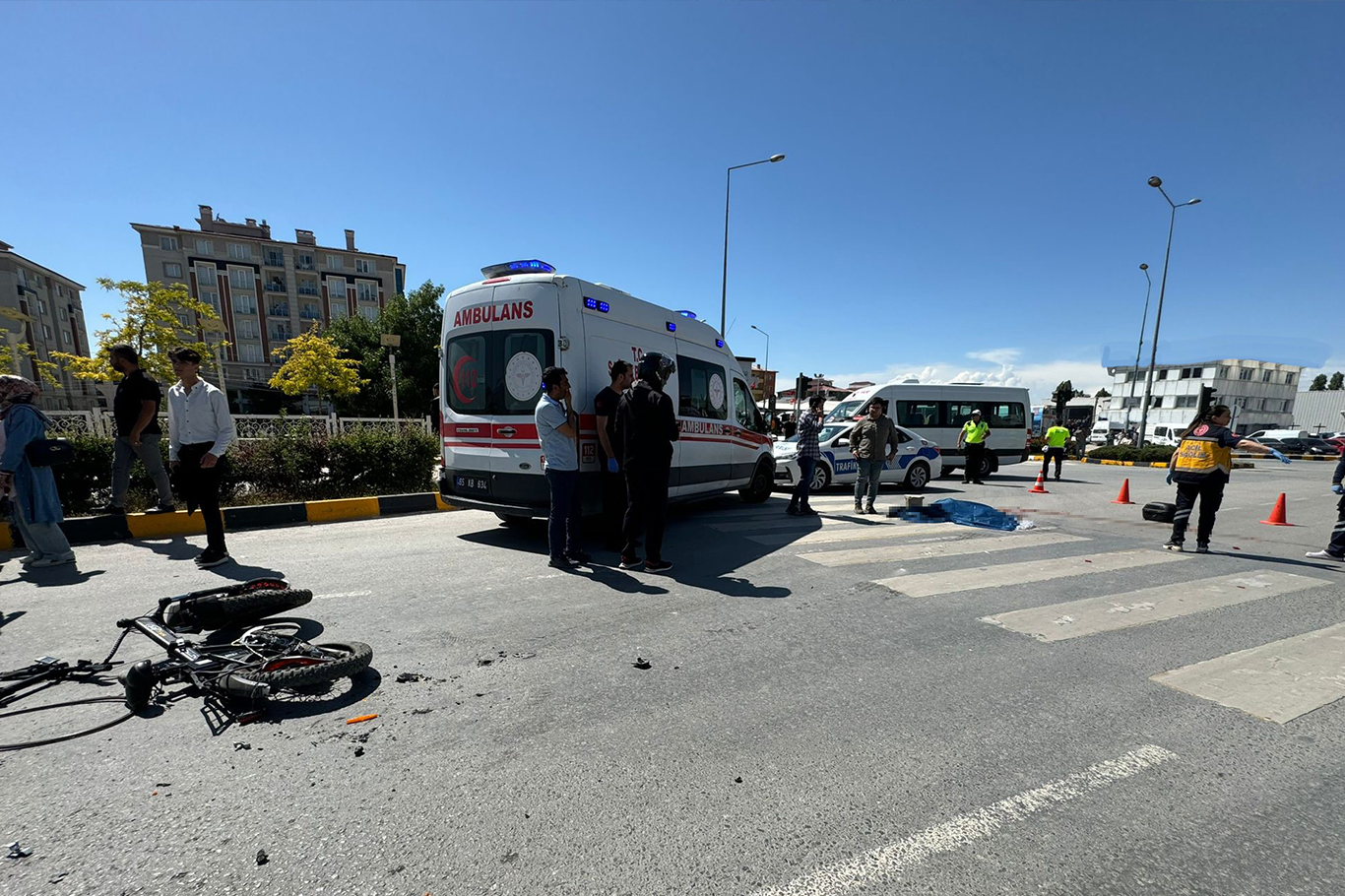 Van’da beton mikserinin çarptığı bisikletli hayatını kaybetti