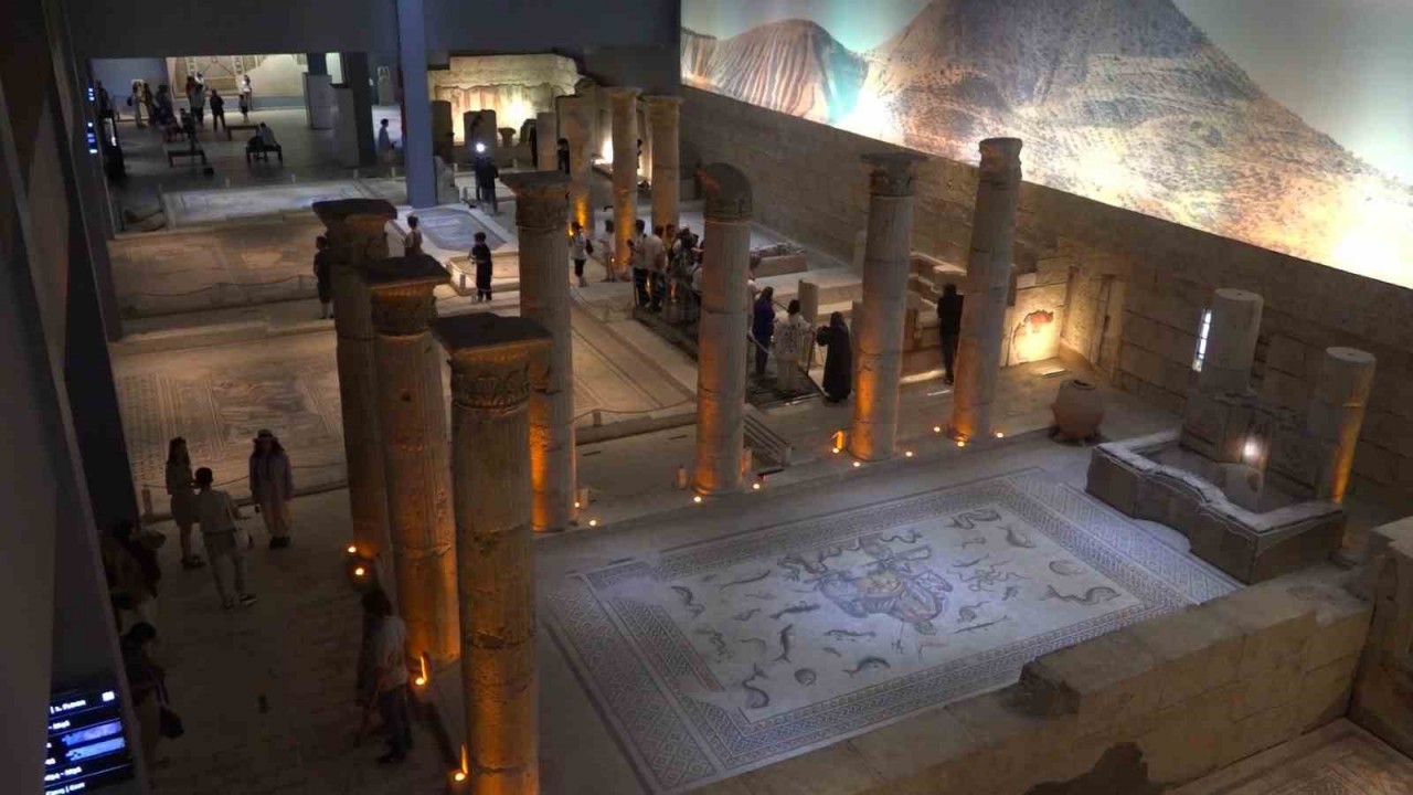 Gaziantep Zeugma Mozaik Müzesi’ne ziyaretçi akını