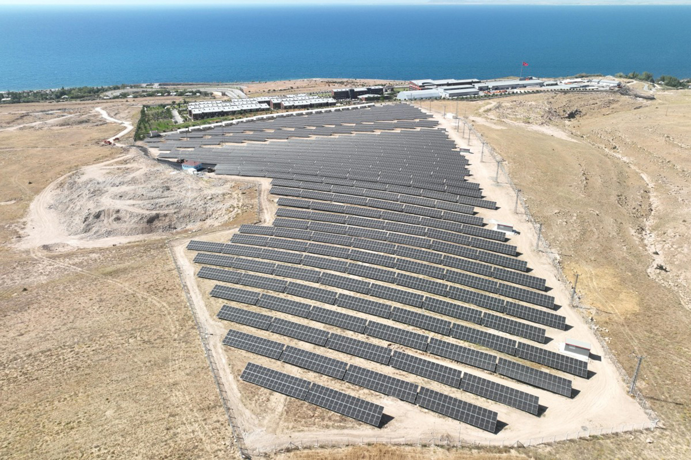 Bakan Uraloğlu: Karayolları enerjisini GES'ten alacak