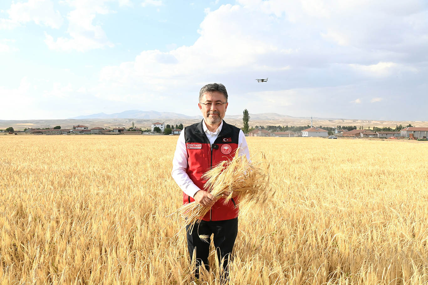 Bakan Yumaklı: 30 milyon ton buğday ve arpa üretimi bekliyoruz