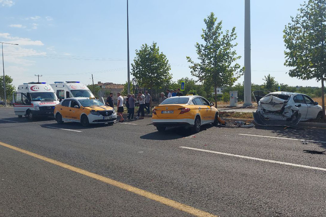 Diyarbakır'da trafik kazası: 2 hafif yaralı