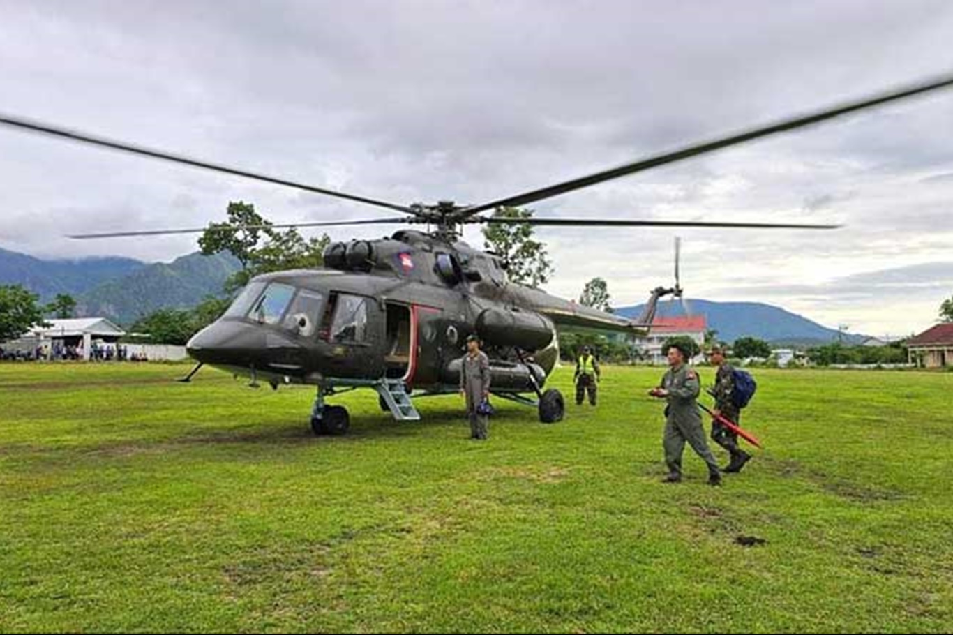 Kamboçya'da kaybolan askeri helikopter 10 gündür bulunamadı