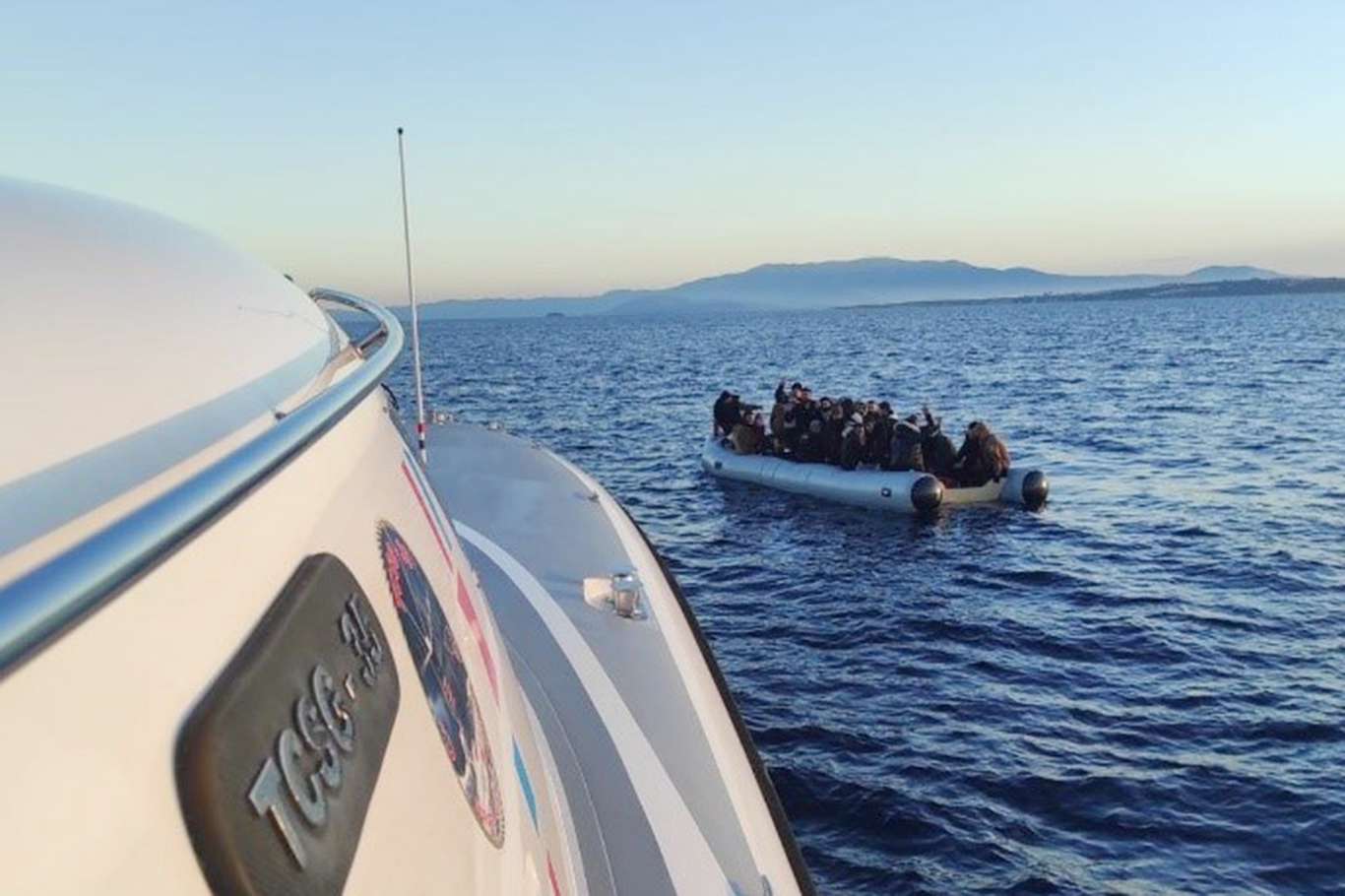 Muğla'da 25 düzensiz göçmen kurtarıldı