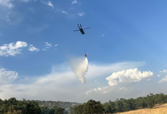 Lice ve Dicle İlçelerinde Çıkan Orman Yangınları Helikopterlerle Söndürüldü