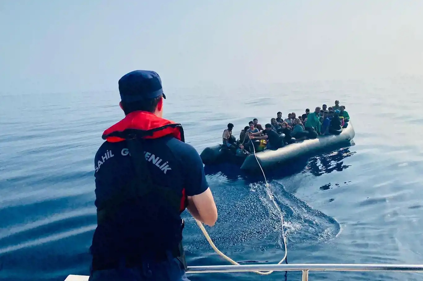 20'si çocuk 100'ü aşkın düzensiz göçmen yakalandı