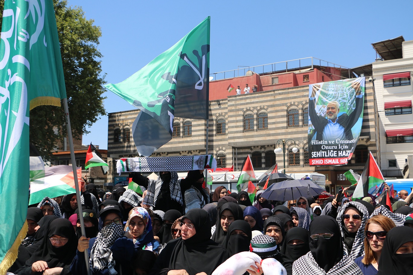 Diyarbakır’da Haniyye İçin Gıyabi Cenaze Namazı