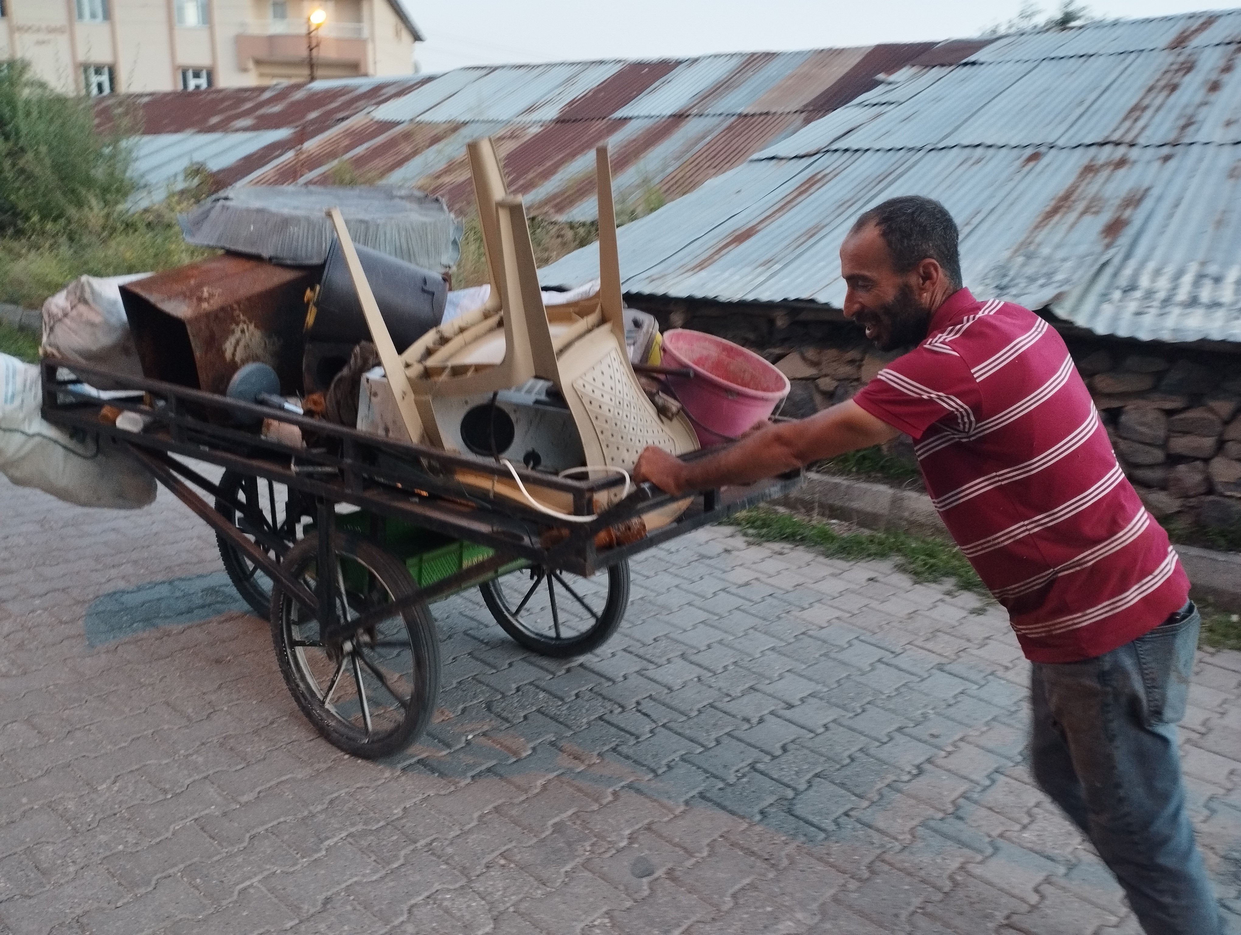 Diyarbakır'dan Muş'a uzanan hurda yolculuğu