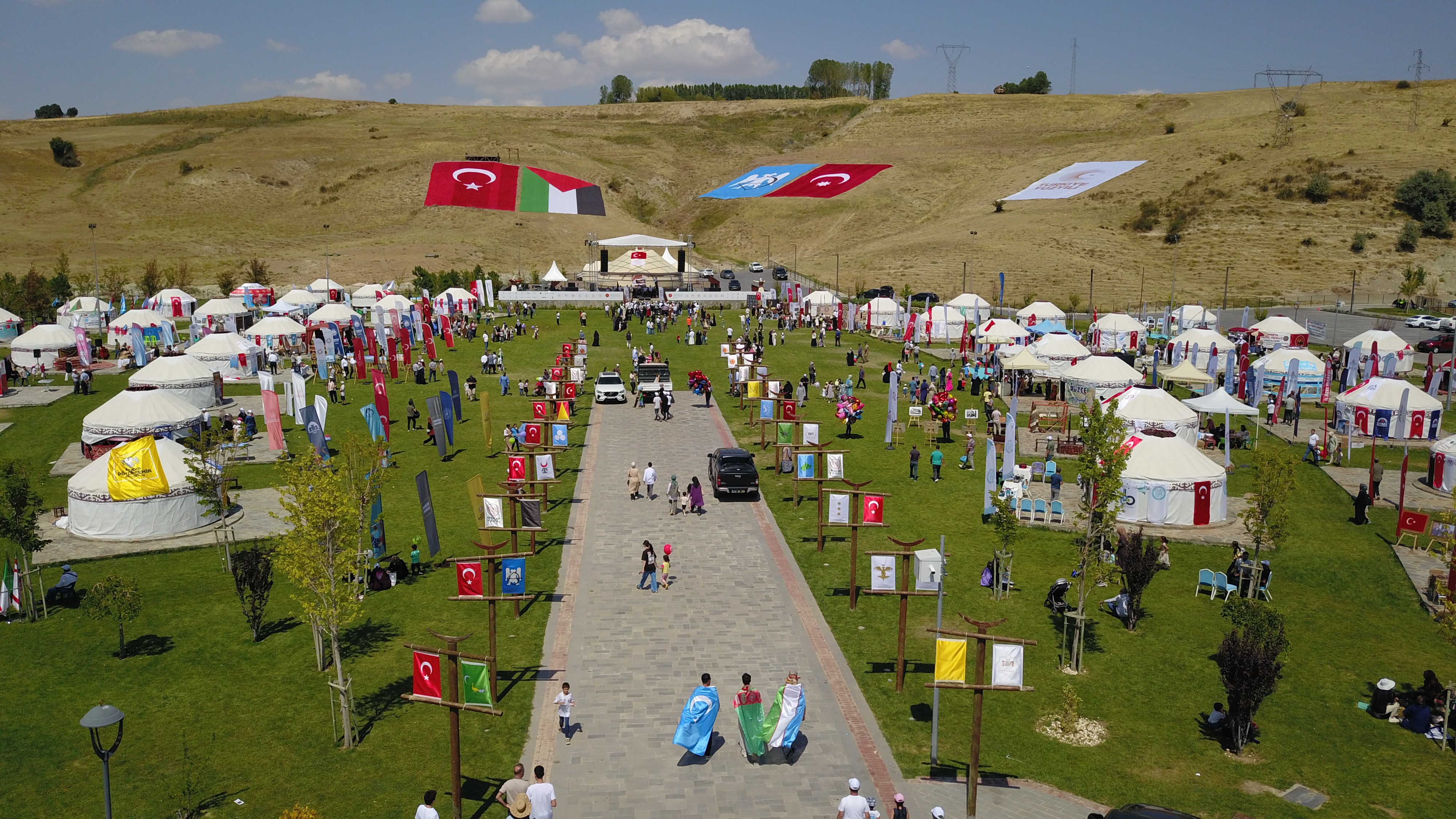 Ahlat'taki Malazgirt kutlamaları coşkuyla devam ediyor