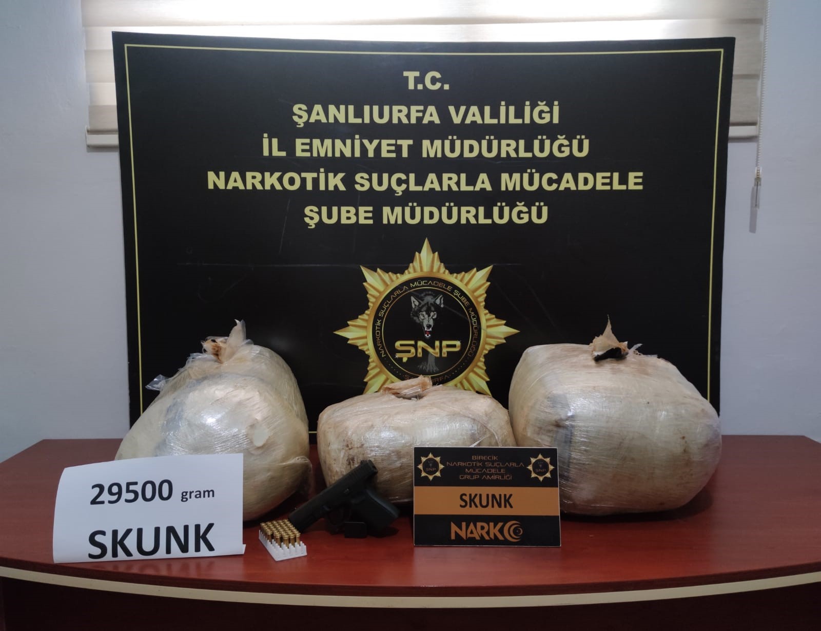 29 kilo sentetik uyuşturucu ele geçirildi: 5 gözaltı