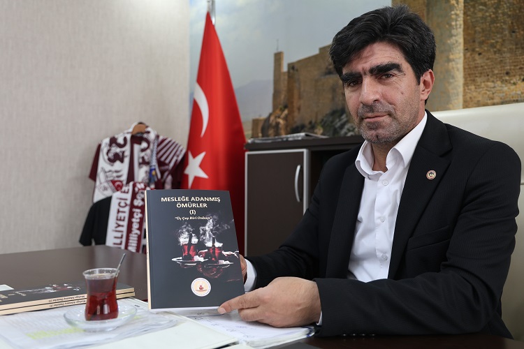 ‘Mesleğe Adanmış Ömürler’ kitap haline geldi