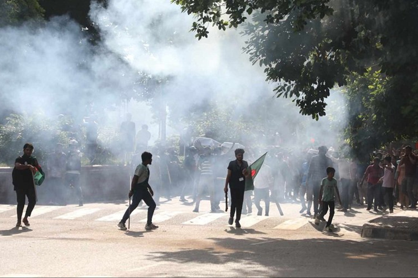 Bangladeş'te öğrenciler, protestolarda ölenlerin sorumluları için bir mahkeme kurulmasını istiyor