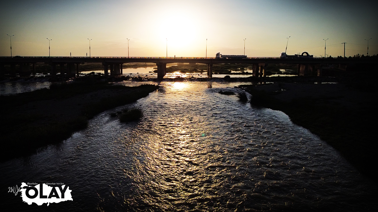 Dicle Nehri Çamur Akıyor! (6)