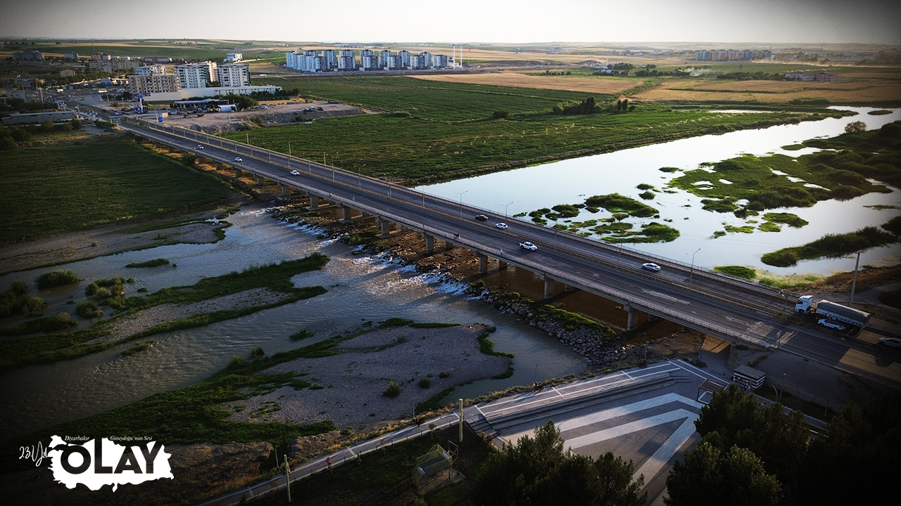 Dicle Nehri Çamur Akıyor! (7)