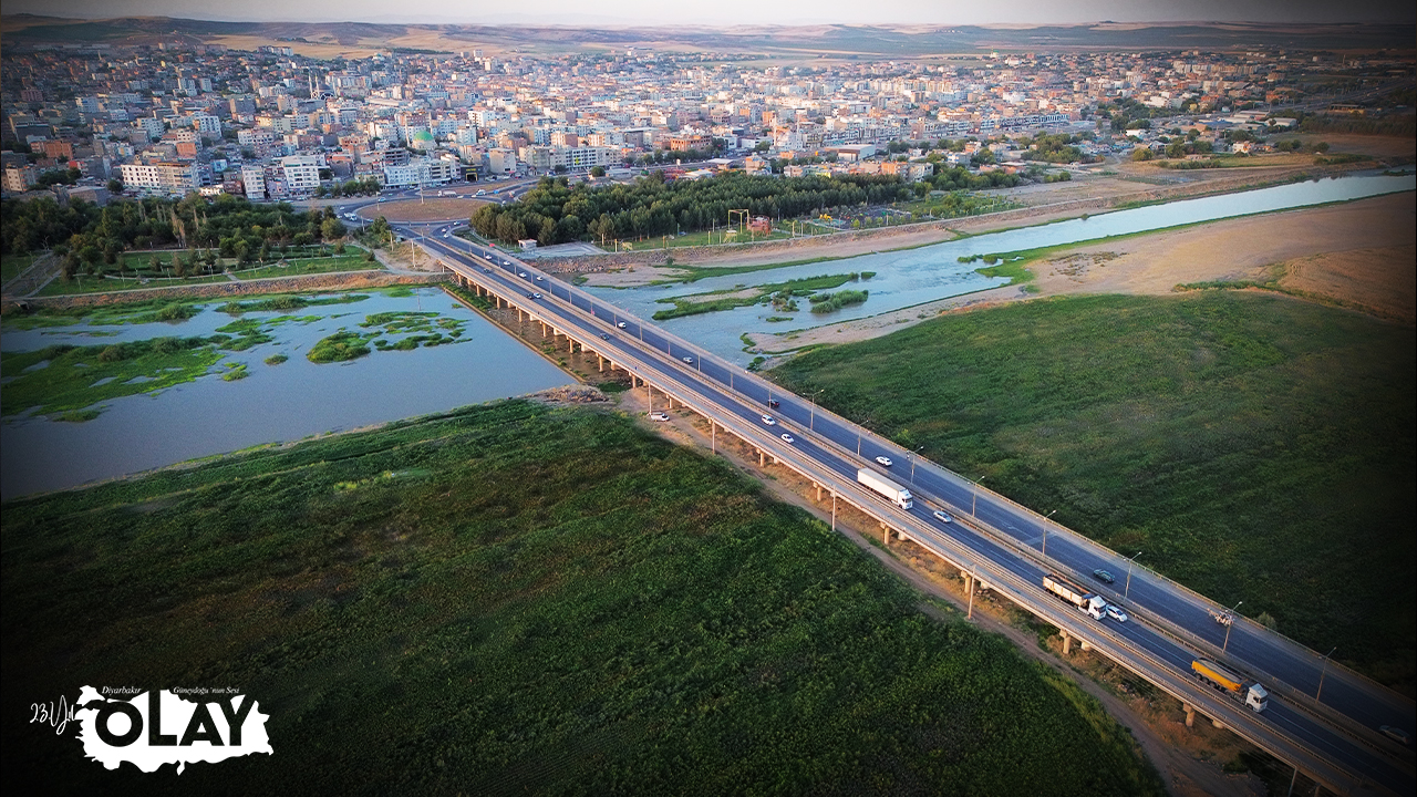 Dicle Nehri Çamur Akıyor! (8)