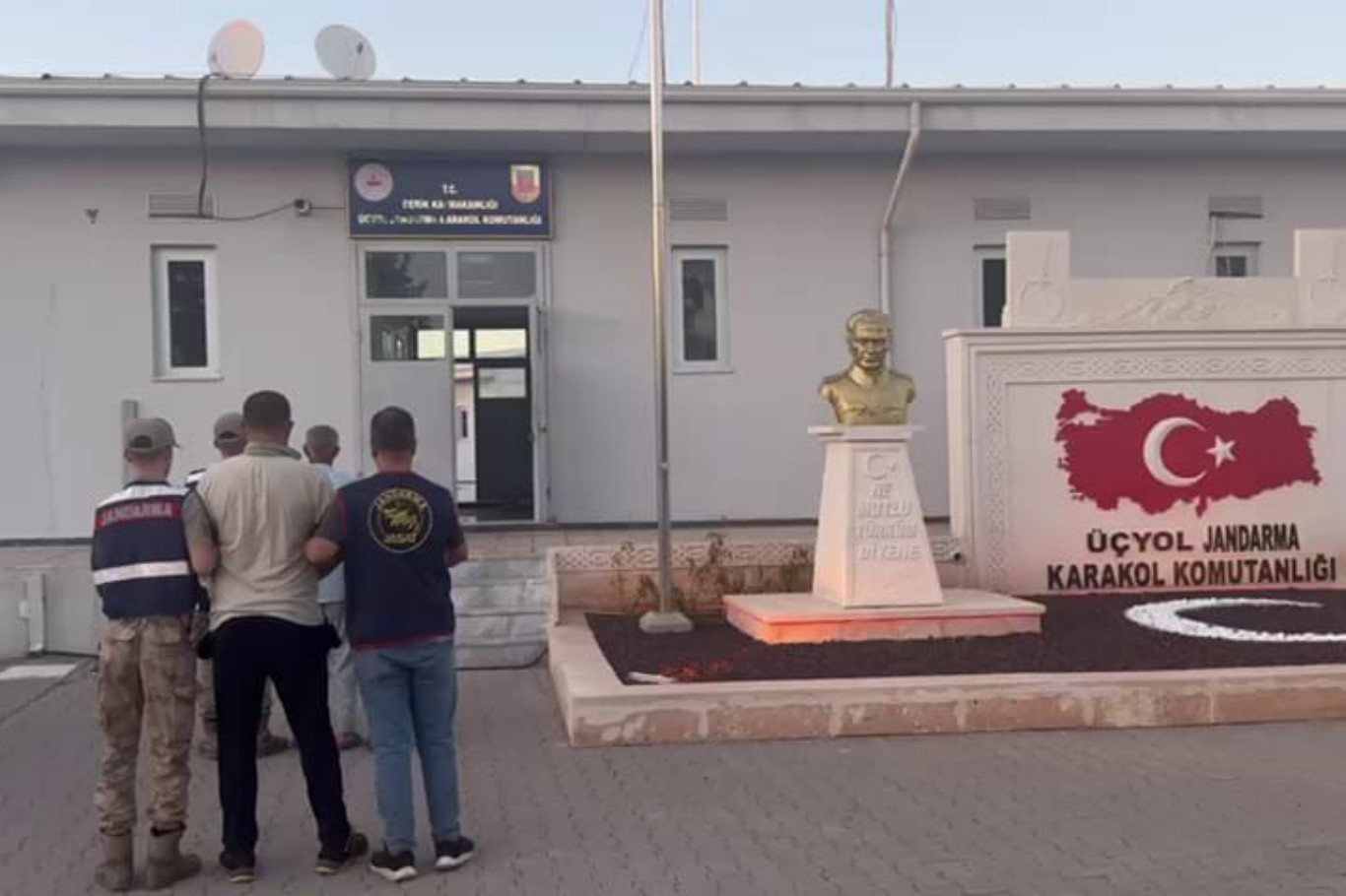 Mardin’de haklarında kesinleşmiş hapis cezası olan firari 3 şahıs yakalandı