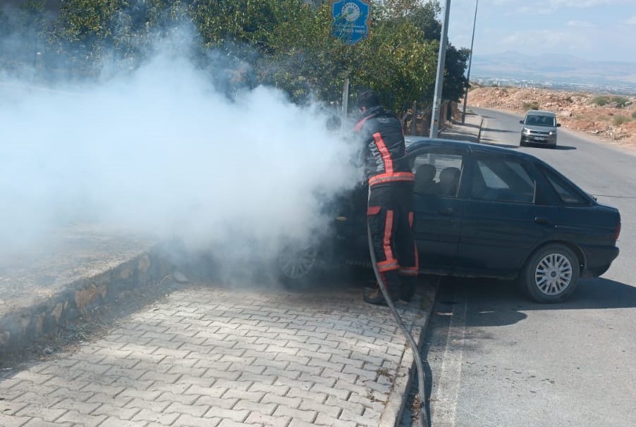 Malatya’da araç yangını