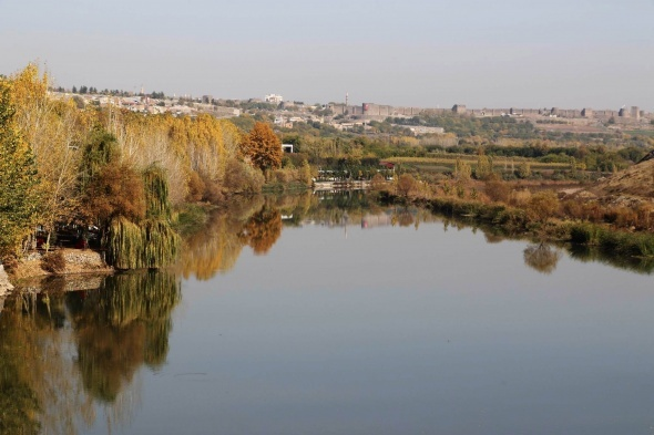 Diyarbakır’da Sonbahar Rüzgarı