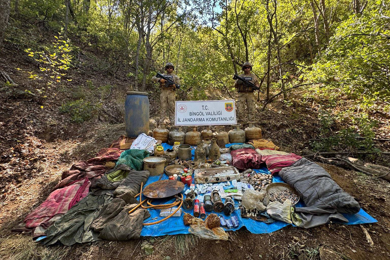 Bingöl'de PKK'ye ait sığınak imha edildi