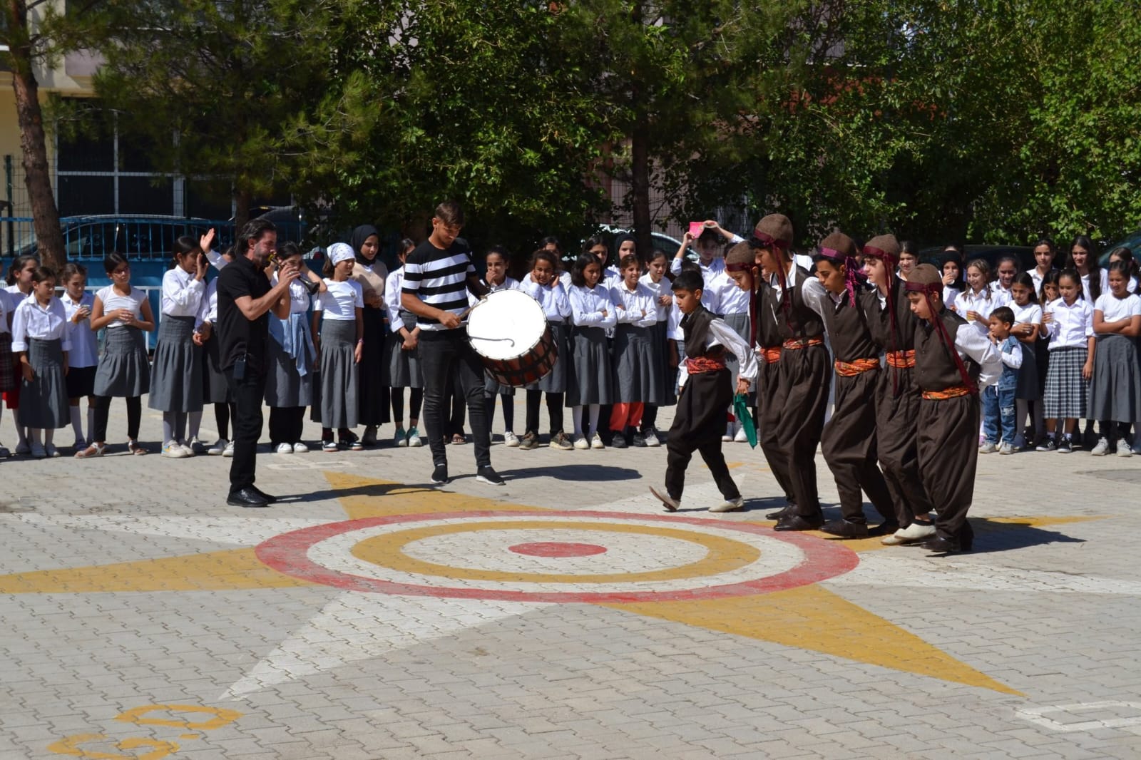 Diyarbakır Bismil'de ‘İlköğretim Haftası’ şenlikleri