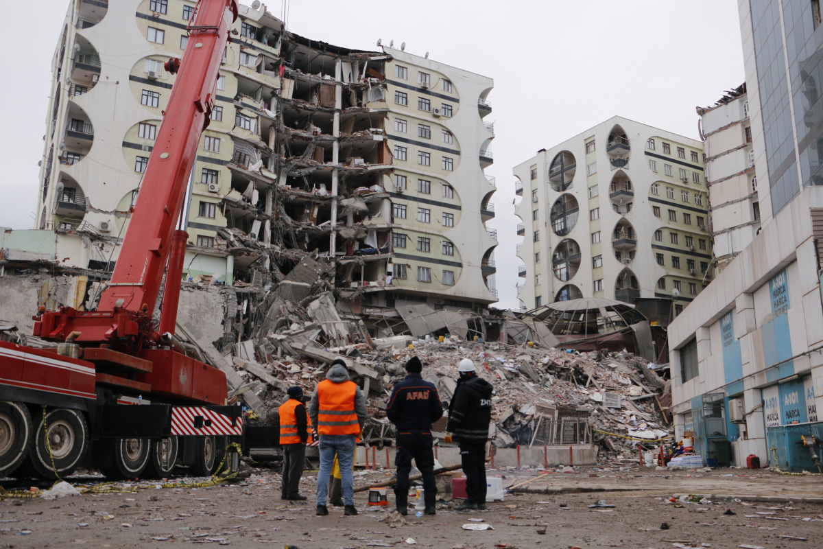 Diyarbakır'da 82 Bina Yıkılmayı Bekliyor! (2)