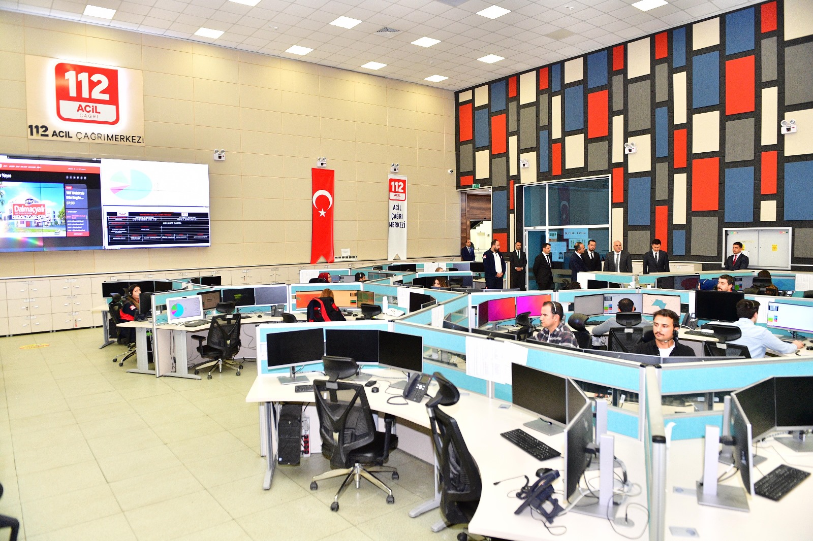 Diyarbakır 112 Acil çağrı merkezi çalışanlarına teşekkür ziyareti