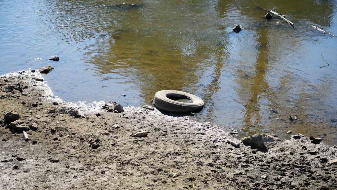 Tunca Nehri çöplüğe döndü