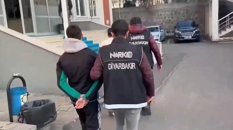 Diyarbakır’da Kırlangıç Operasyonu: 30 kişi tutuklandı