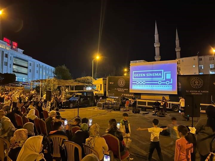 Diyarbakır'da Gezen Tır Halkla Buluştu!