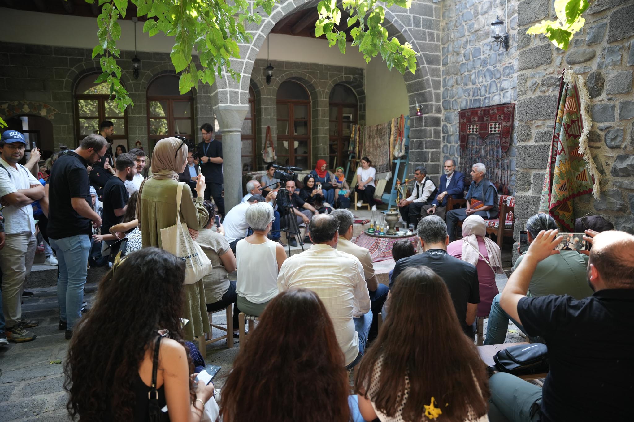 Eğlencenin ve sanatın başkenti, Diyarbakır’da kültür yolu festivali!