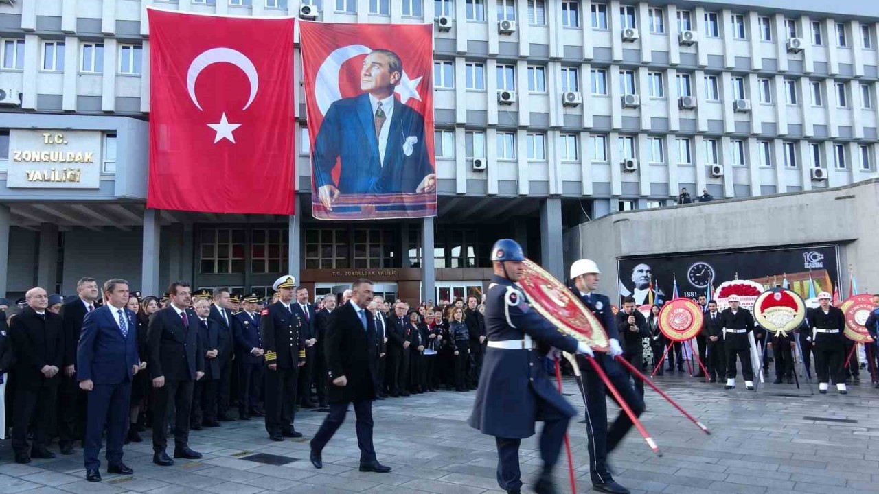 Cumhuriyetin ilk vilayetinde Atatürk anıldı