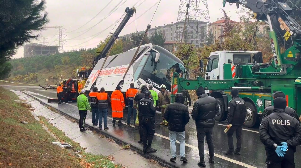 Feci kazanın ardından yol tekrardan trafiğe açıldı