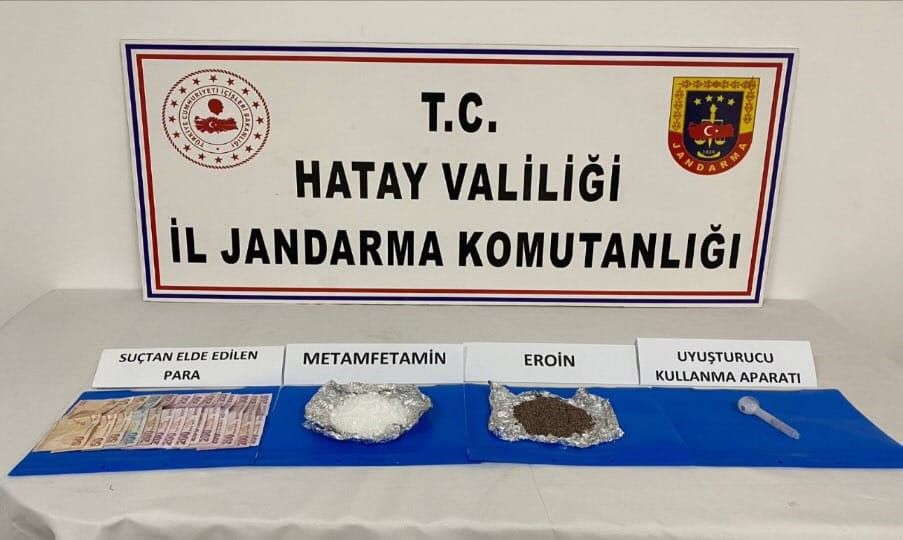 Hatay’da jandarma ekiplerinden yasaklı madde tacirlerine operasyon