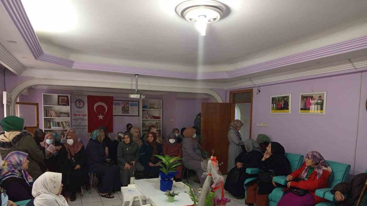 Kadın muhtarlar kanser hastalarıyla bir araya geldi