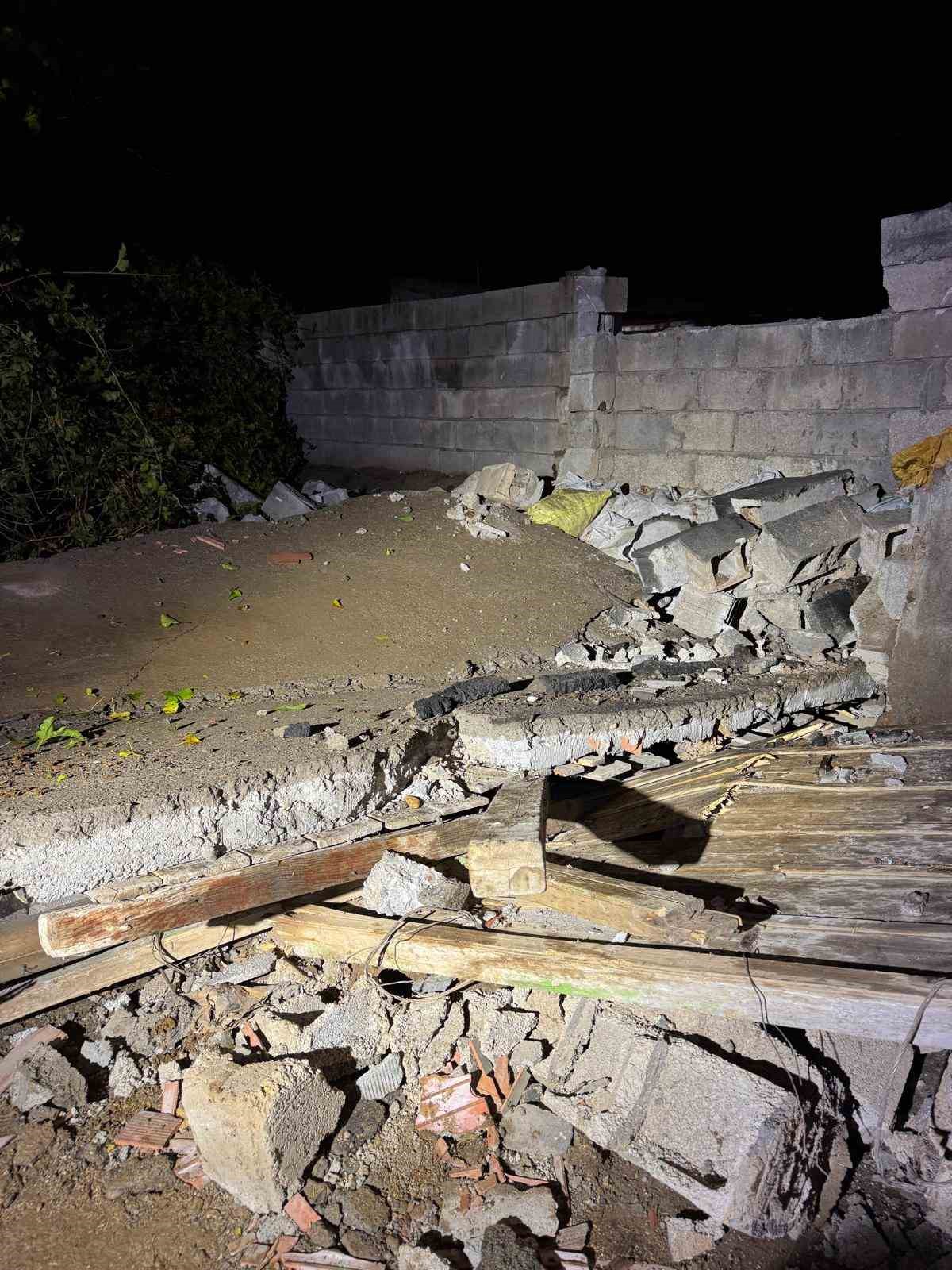 Mardin’de yoğun yağış nedeniyle bina çöktü: 2 yaralı