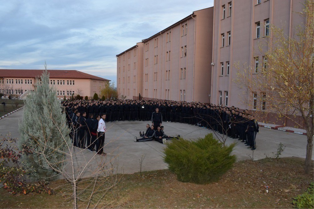 Polis adaylarına kayıtlar artık ücretsiz olacak