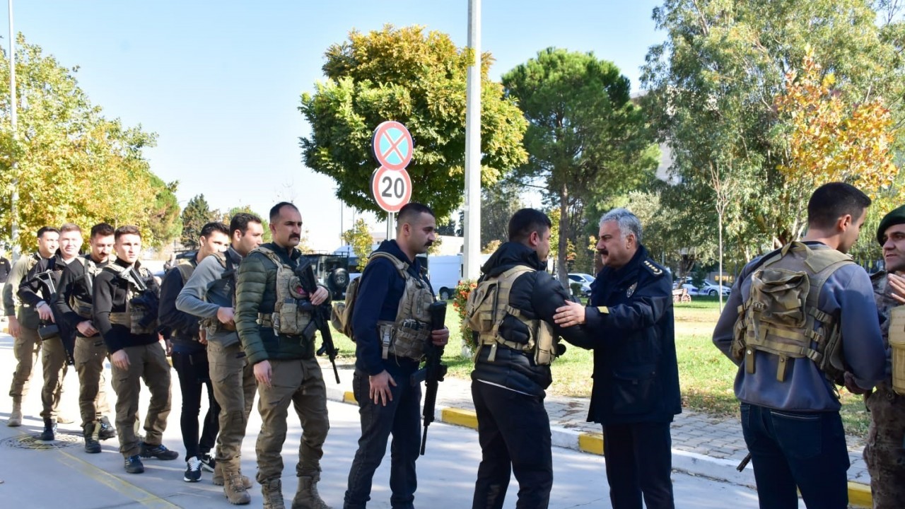 Türkiye'nin gururları dualarla göreve uğurlandı