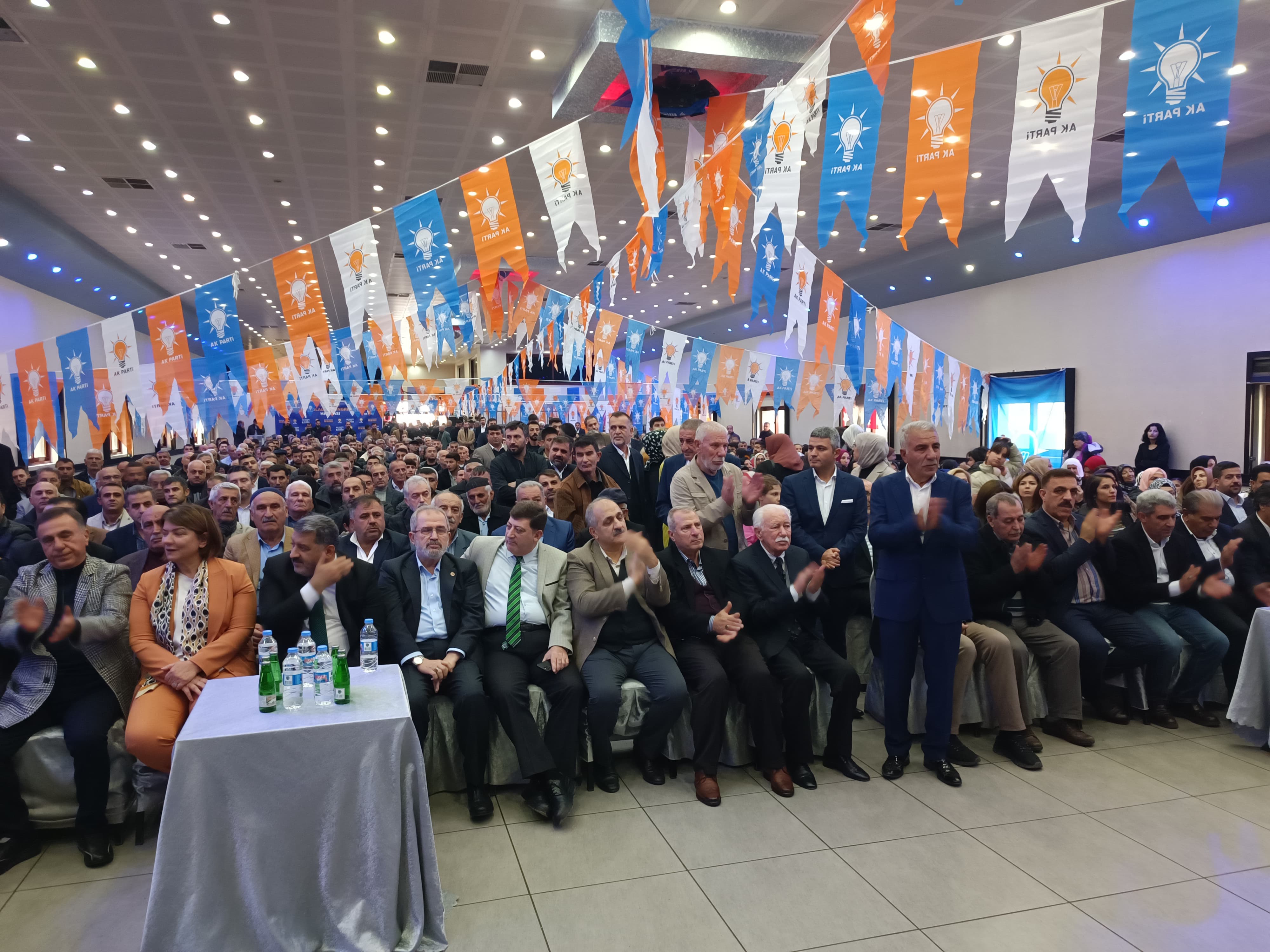 Silvan’da AK Parti Kongresi Coşkuyla Başladı