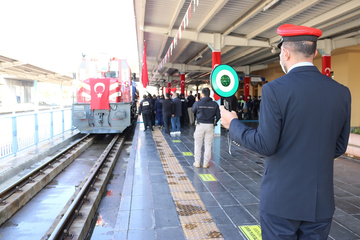 Gazi Mustafa Kemal Atatürk ilkkez yarın Diyarbakır'a geliyor!