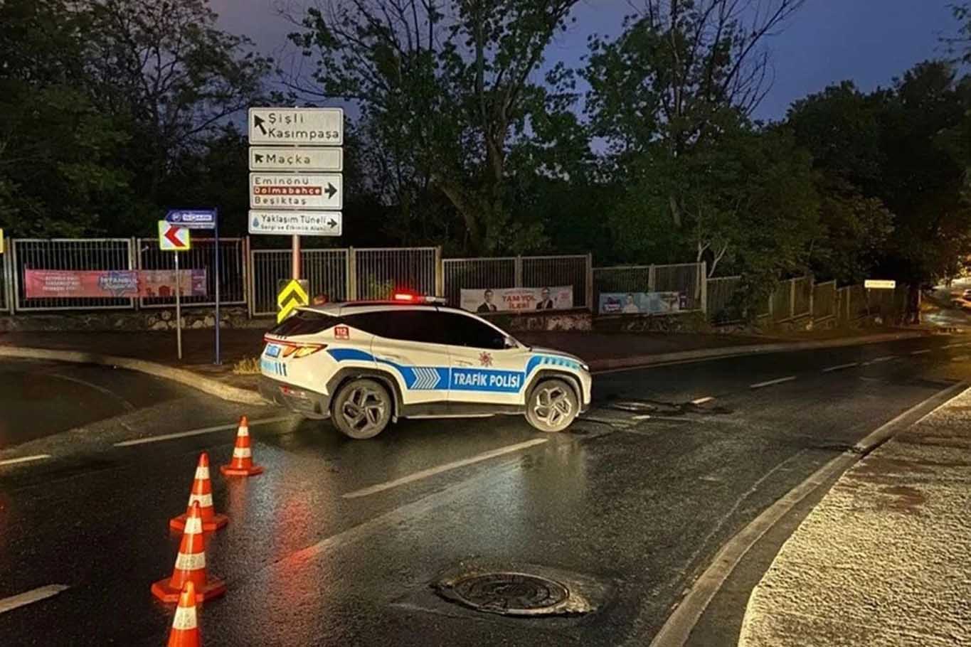 Bazı yollar trafiğe kapatıldı