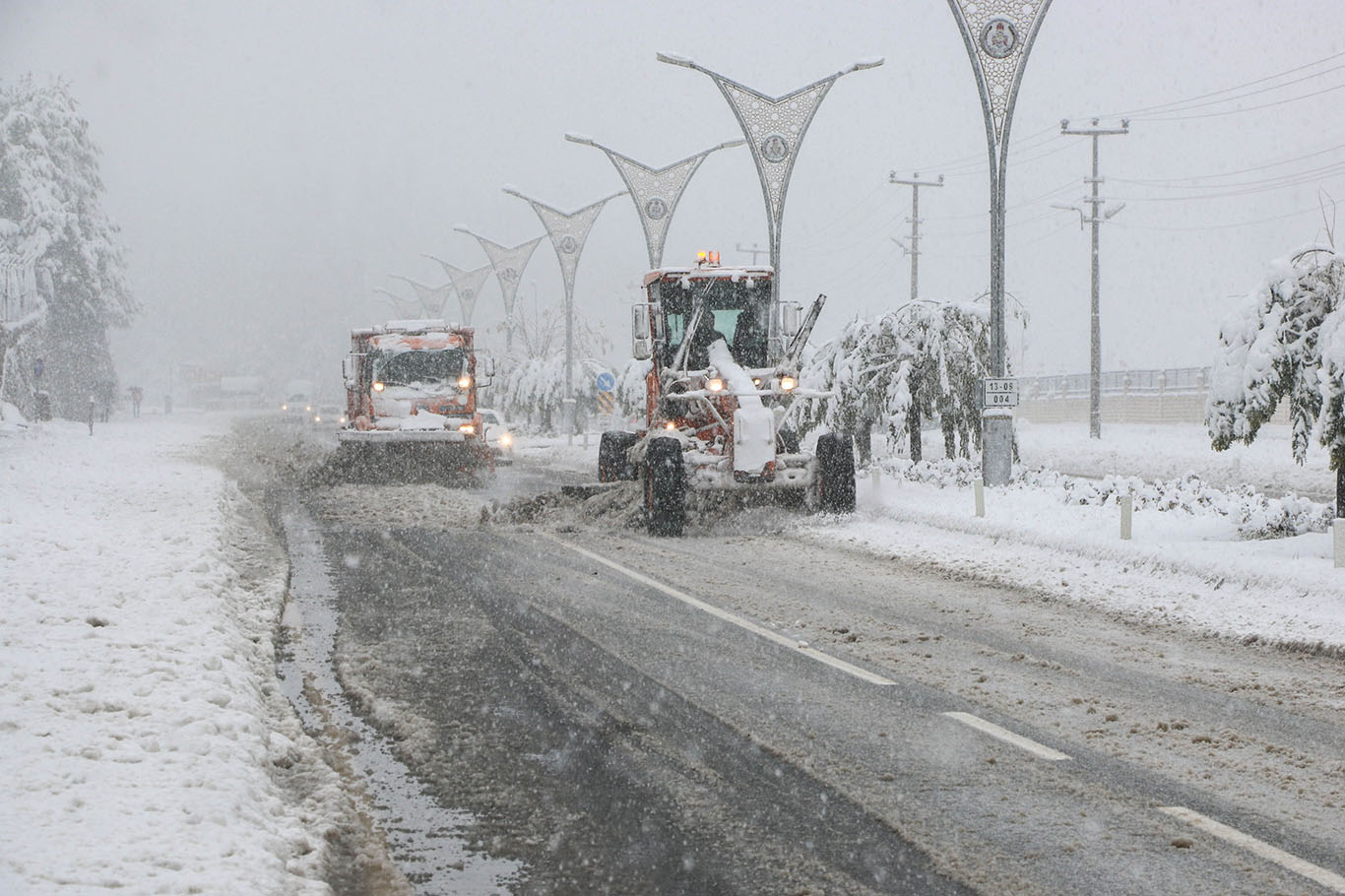 Bitlis'te 70 köy yolu ulaşıma kapandı