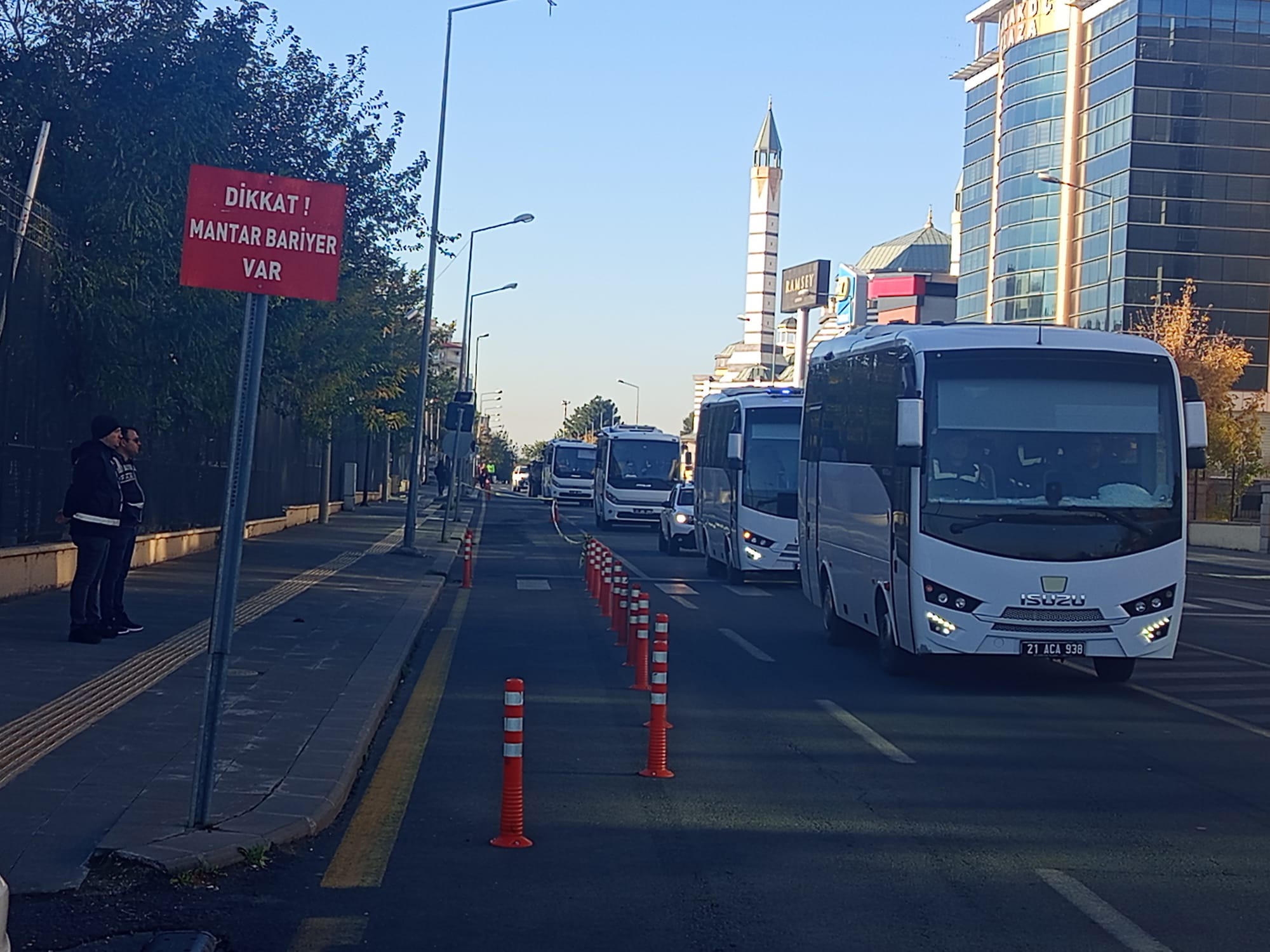 Dava 3’Üncü Gününde Devam Ediyor! Sanık Ve Tanıklar Adliyeye Getirildi (2)