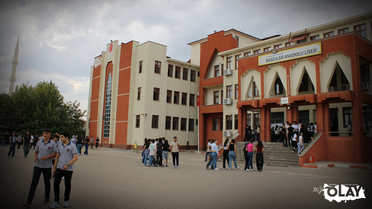 Diyarbakır'da Öğretmenler Günü Ne Zaman Hangi Hediyeler Alınır (2)