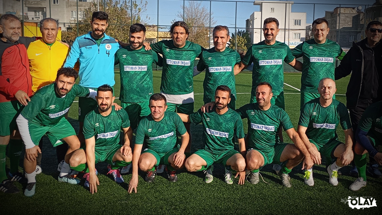 Diyarbakır'dan Eski Futbolcular Deprem Şehitlerini Andı (1)